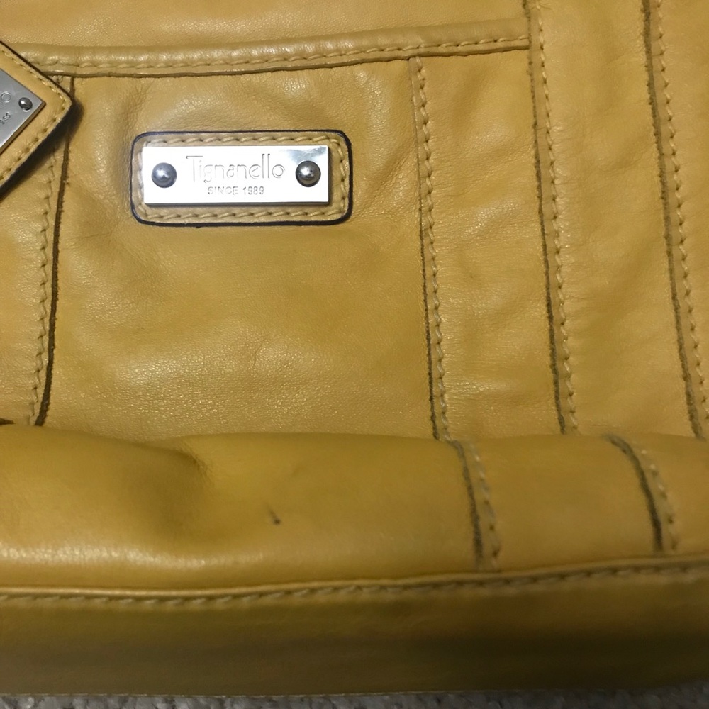 🚫SOLD🚫Tignanello Golden Yellow Adjustable Crossbody - Picture 6 of 8